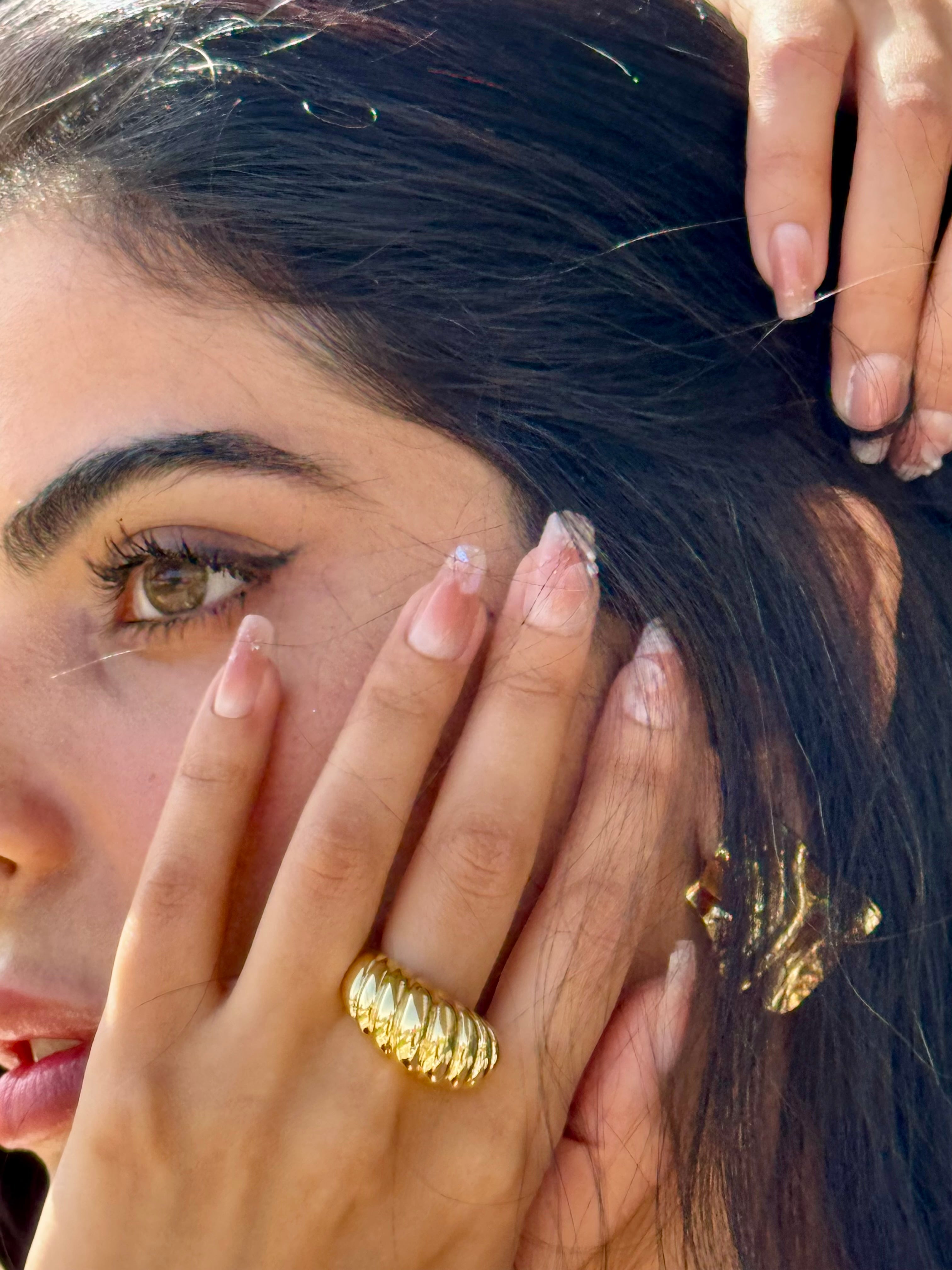 Nousha Gold Ring