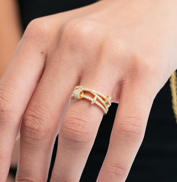 Queen’s Stone Gold-Plated Ring